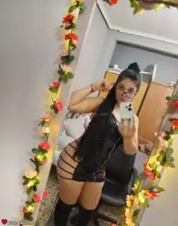 611162838 - Hola soy Miki, me encanta reir y vivir aventuras locas. Busco compañera para disfrutar.