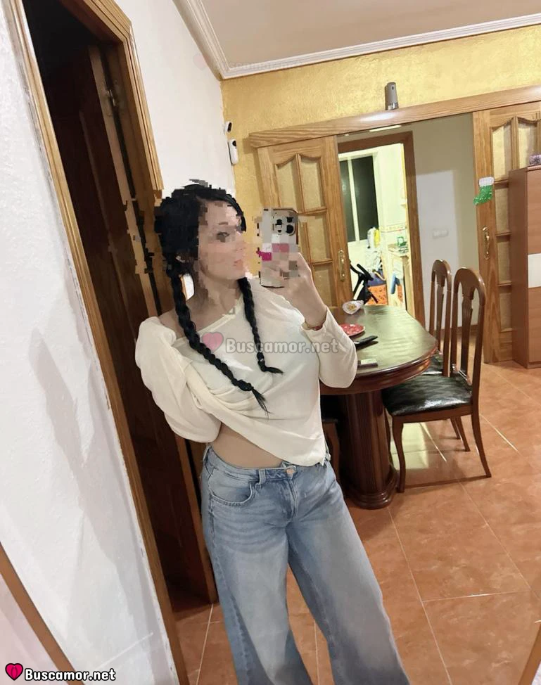 692167409 - Me gusta salir y disfrutar con amigos, buscando divertirme siempre.