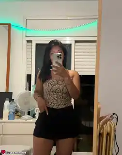 624264533 - Soy una chica joven