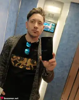 673051219 - Soy un jeni andaluz, busco amigas k les mole la fiesta y el sol.