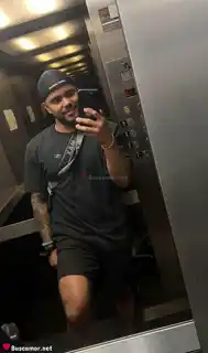 613796842 - Hola, soy Tony masajista, busco compañia para compartir momentos únicos y relajarme juntos.