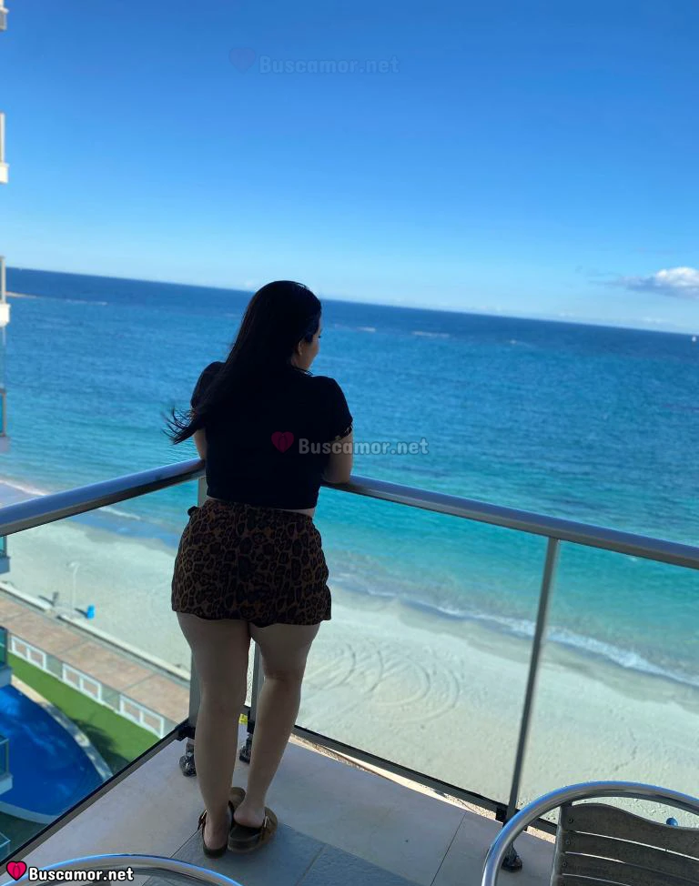 602538114 - soy laura.. me encanta explorar.. busco compania para aventuras divertidas.