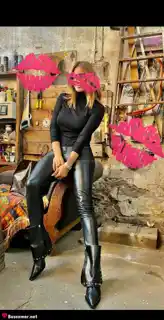 600775317 - Celeste busca un compañero
