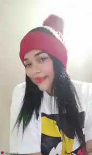 603314473 - Soy karoll, me encanta salir, rir y divertirme.