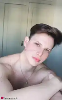 692972990 - Hola, soy un chavo divertido que busca una chava que kiera algo especial.
