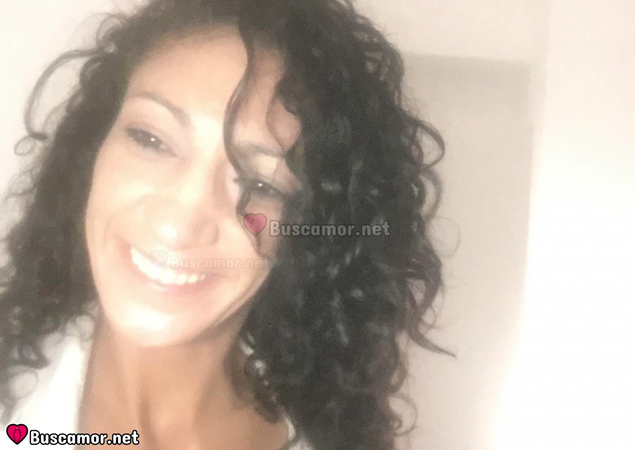 641880071 - morenita de 24 anitos, ando cerquita de la romana 🌊 busco un chico divertido para disfrutar juntos la vida.