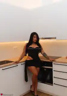 613315139 - Soy Laura bonita.