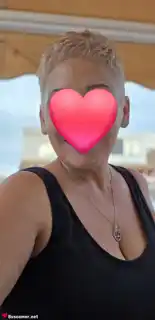 647898091 - Hola, soy una mujer de Torrevieja, busco alguien divertido para disfrutar la vida juntos. 😘