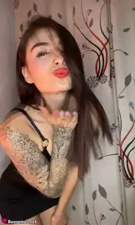 624110954 - en ese bar de bogotá, violeta y yo reimos hasta llorar, momentos q quedan pa siempre 😄❤️