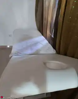 634166084 - Silvia busca en la vida un carino sincero que llene su corazon de felicidad.