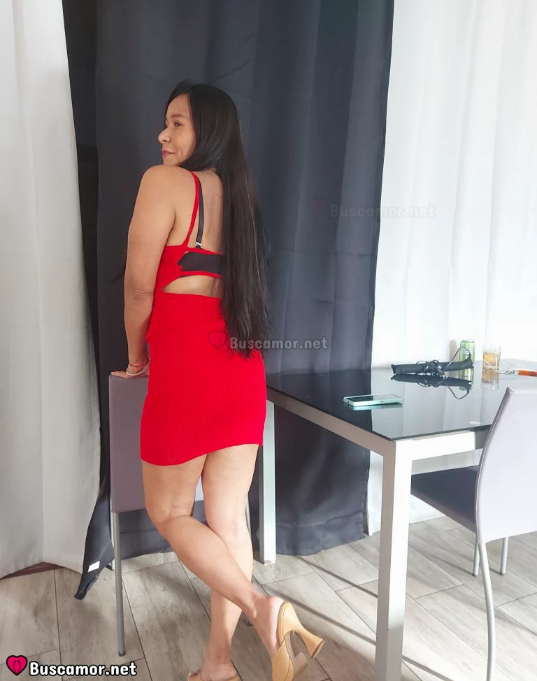 667429596 - guapa esperando tu mensahe