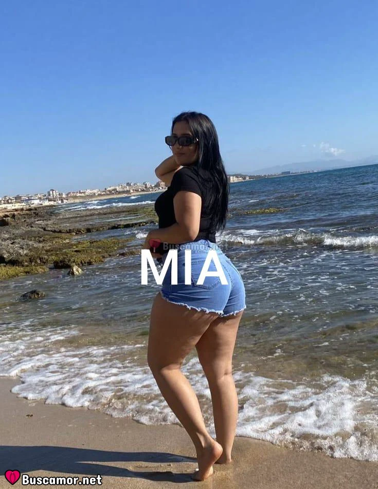 677097116 - Soy amante de la playa en Mojácar, disfruto momentos con mis amigos y busco buena compañía.