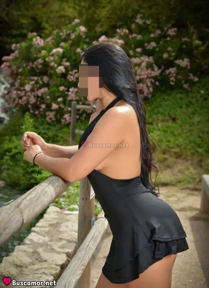 641893143 - Manuel busca aventura loca