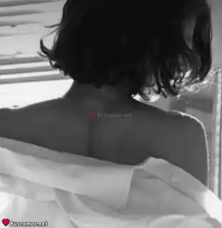686844333 - hola soy lokita, busco algo divertido y rico sin enredos, solo buena vibra.