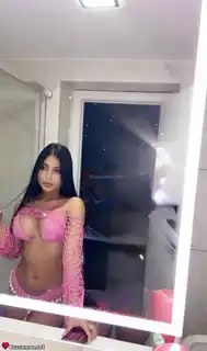 634327776 - Melani llega y estoy emocionado.