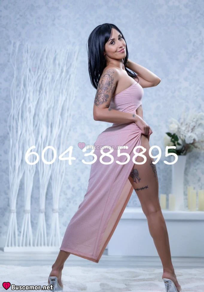 604385895 - Agustina busca algo emocionante hoy.