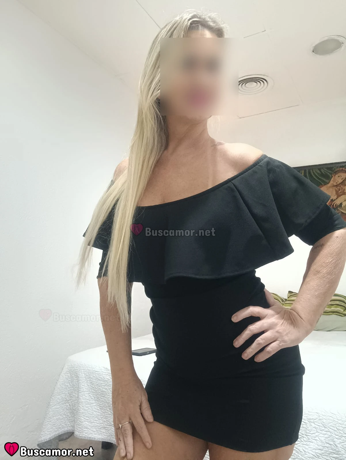 614577554 - Linda dama apasionada y cariñosa 