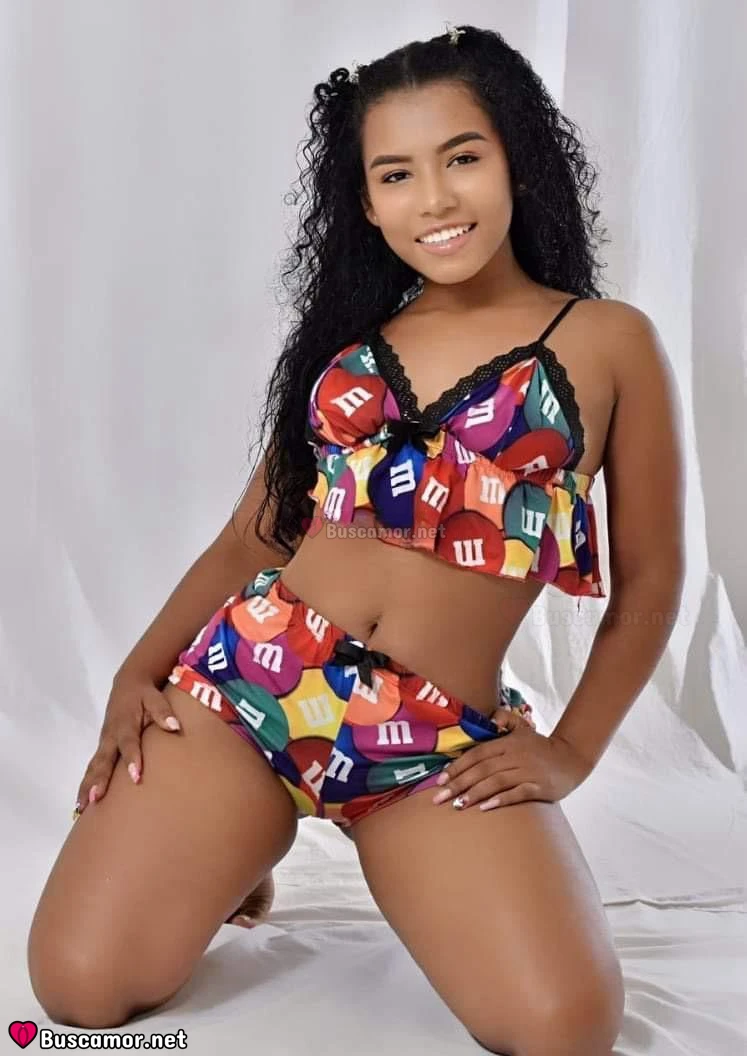 607493934 - hola soy carla busco un chico que me haga reir y pasarla bien