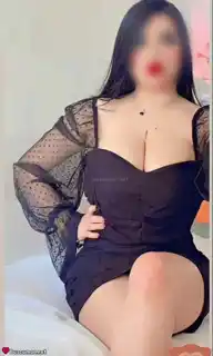 661310418 - Layla acompaño universitarios