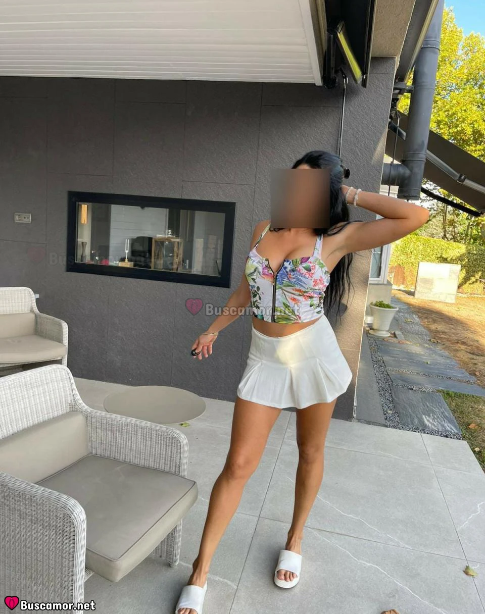 678749679 - Hola, soc la Carla, busco alguien especial per sortig d´aventura.