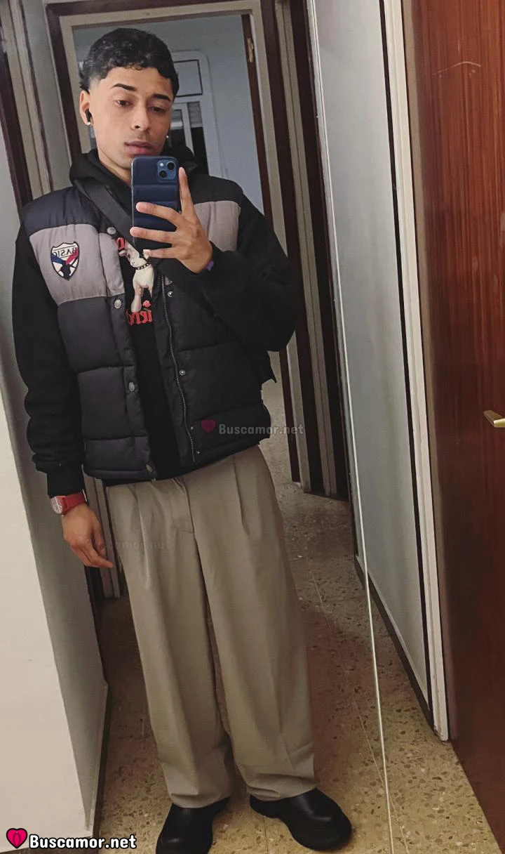 602418240 - busco un pana k me acompañe esta noche