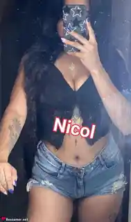 674808693 - Nicoll ama los masajes relajas.