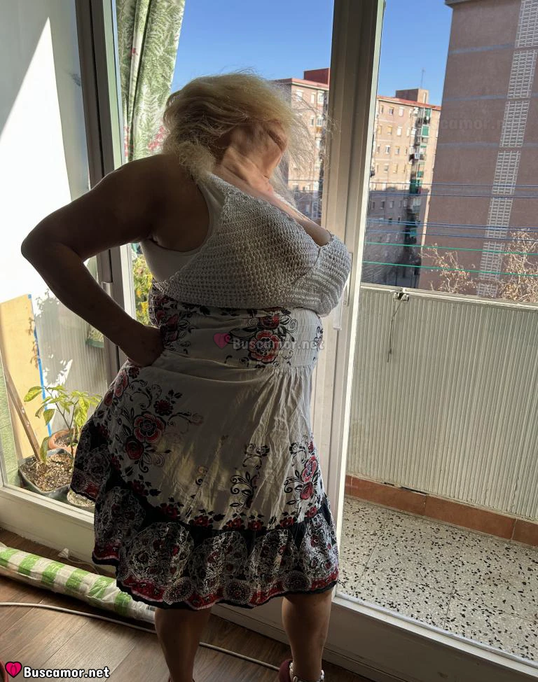 631938329 - Hola, soy rubita y busco alguien pa jugar.