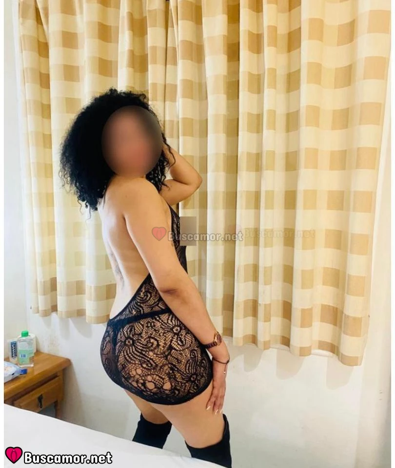 633190815 - Soy Laura y busco alegrias en Vic, animame.