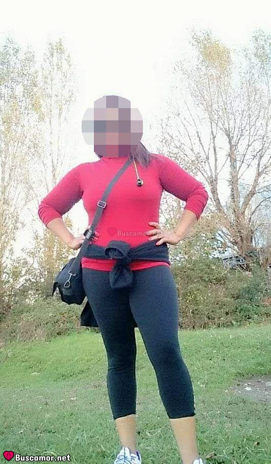 695913431 - Elizabeth busca divertida.