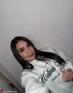 673634613 - Sarita, desde que te vi mi corazon late por vos, eres genial.