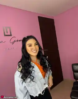 673634613 - Sarita, desde que te vi mi corazon late por vos, eres genial.