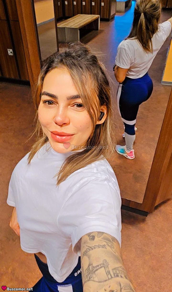 613450987 - Rafaela busca su príncipe.