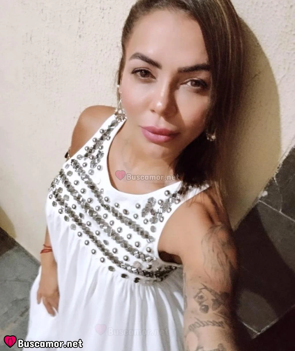 613450987 - Rafaela busca su príncipe.
