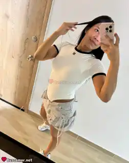 663944613 - mE llamo. lovely. busko a alguien. divertido. kiero. conectar.  y pasarla bien.