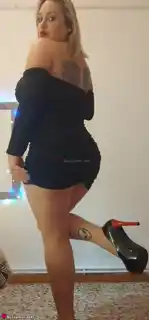 642404251 - Tamara busca una buena chispa hoy