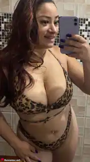 643697594 - Soy Valentina, busco un amor divetido y diferente.