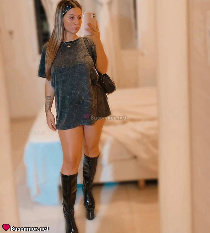 612257331 - Soy rubia y guapa..