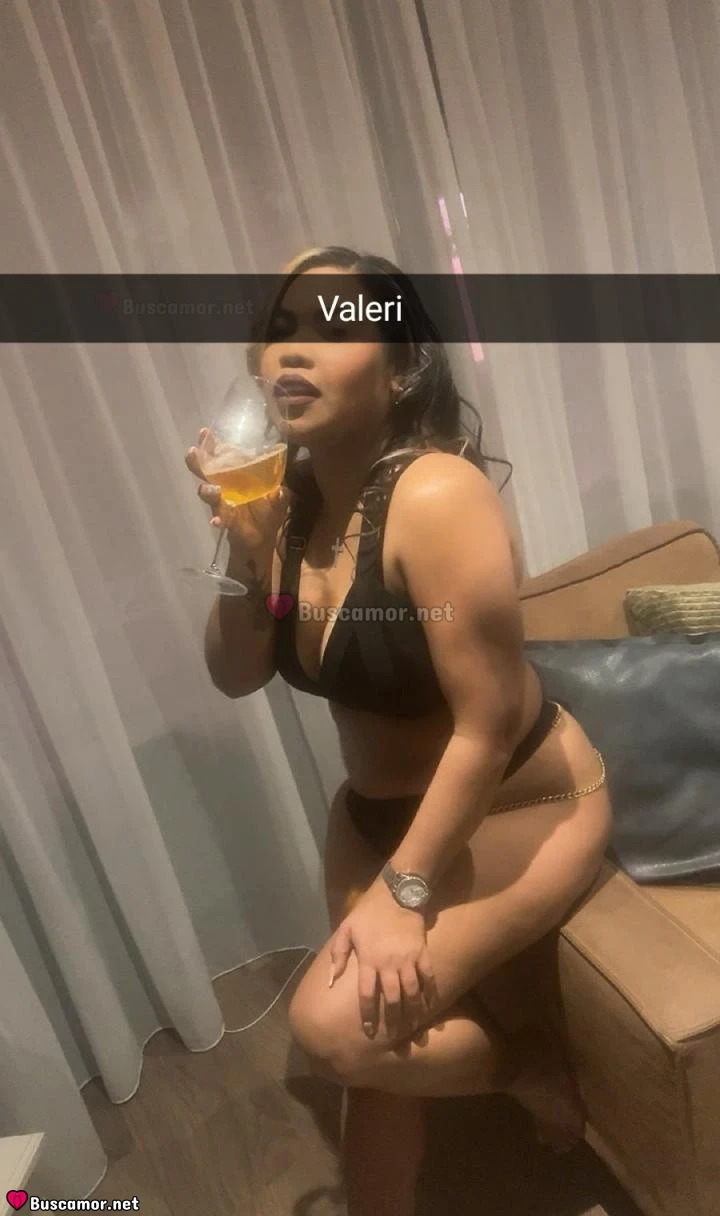 612439023 - soy Valeri y kiero compartir momentos uniko con tigo