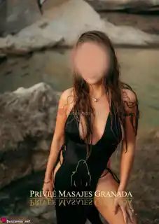 610674839 - Soy Abril, busco compañero en Granada para compartir y disfrutar momentos juntos.