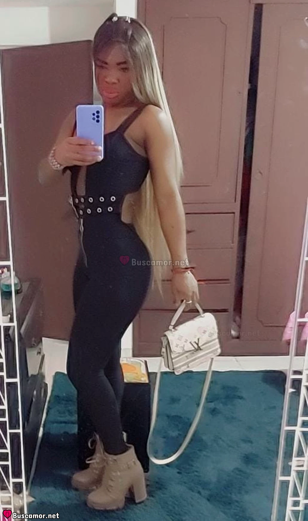 631399497 - Vanessa, yo te amo con todas mis fuerzas siempre.