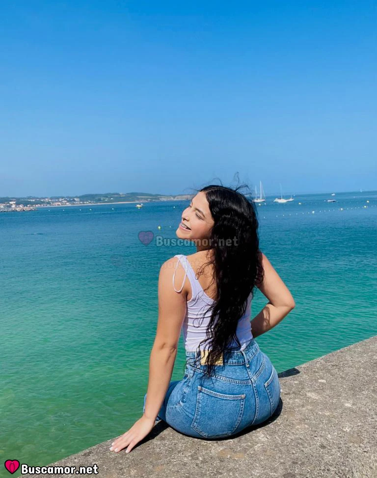 603623596 - Paola tierna en Irun, viviendo aventuras emocionantes y inolvidables siempre.