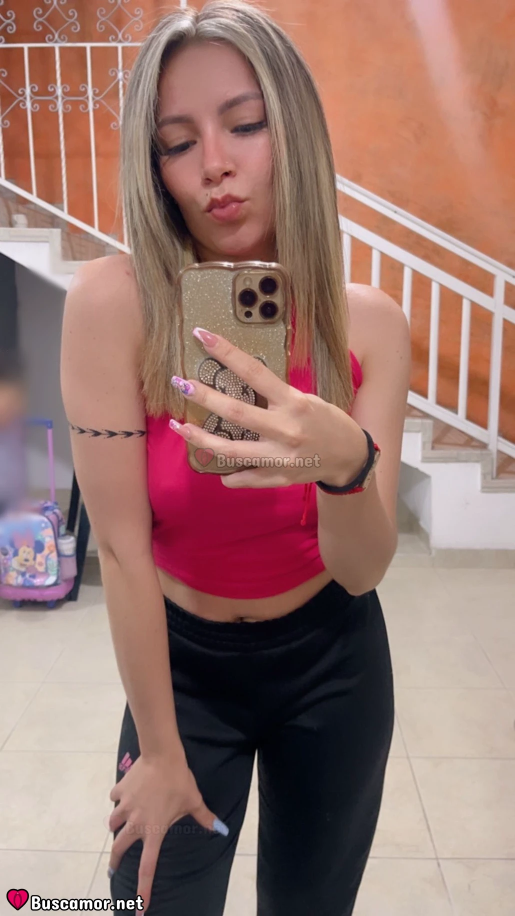 663281957 - Hola. Soy Cloe. Busco alguien chido pa bailar y reir juntos. Me gusta disfrutar cada momento.