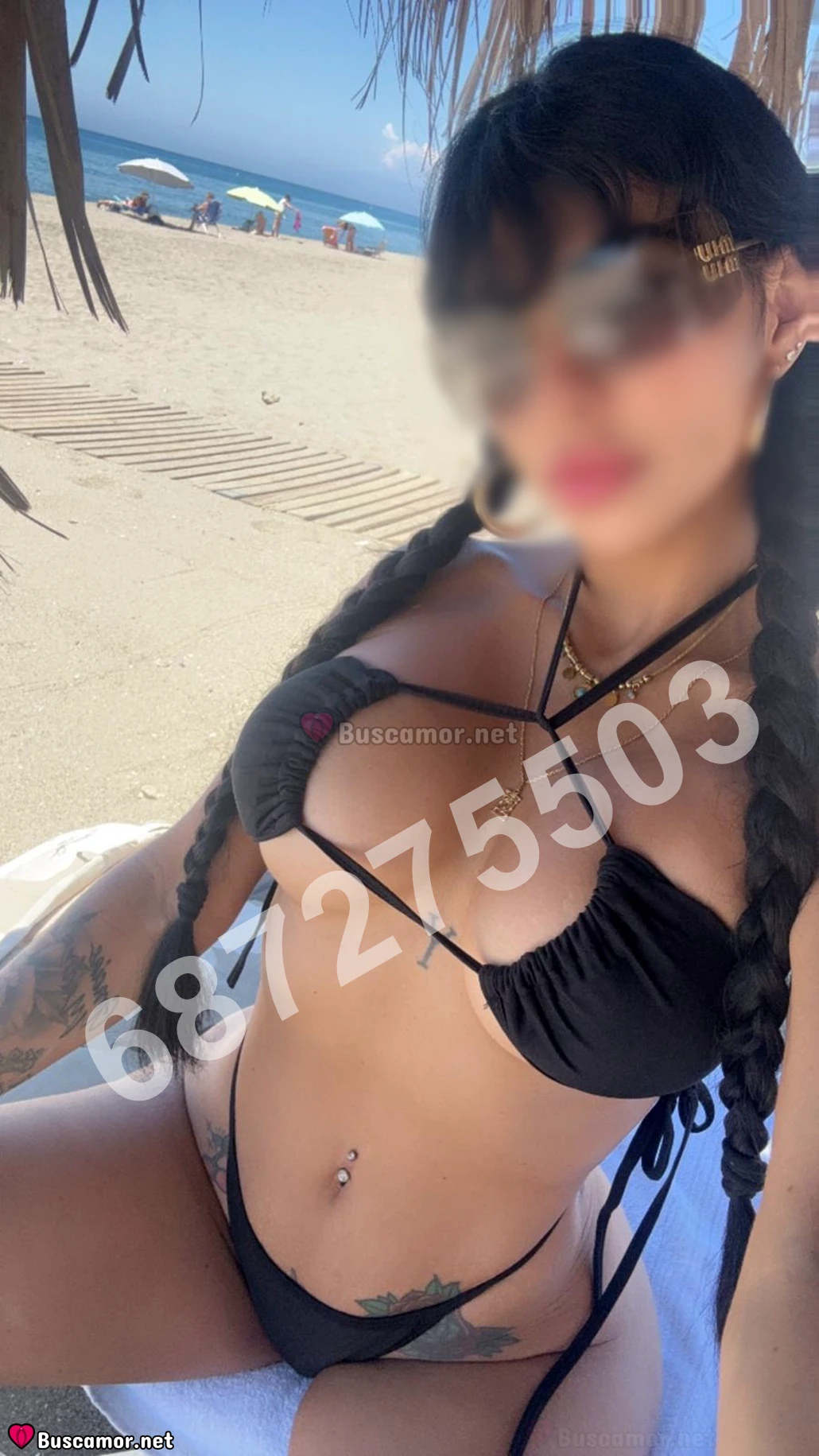 687275503 - Samantha busca diversion.