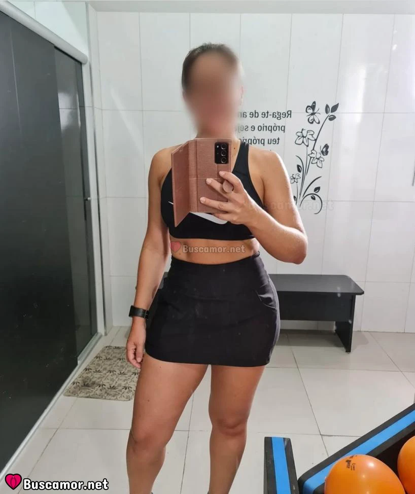 698974434 - Soy rubia y me encanta disfrutarla mucho