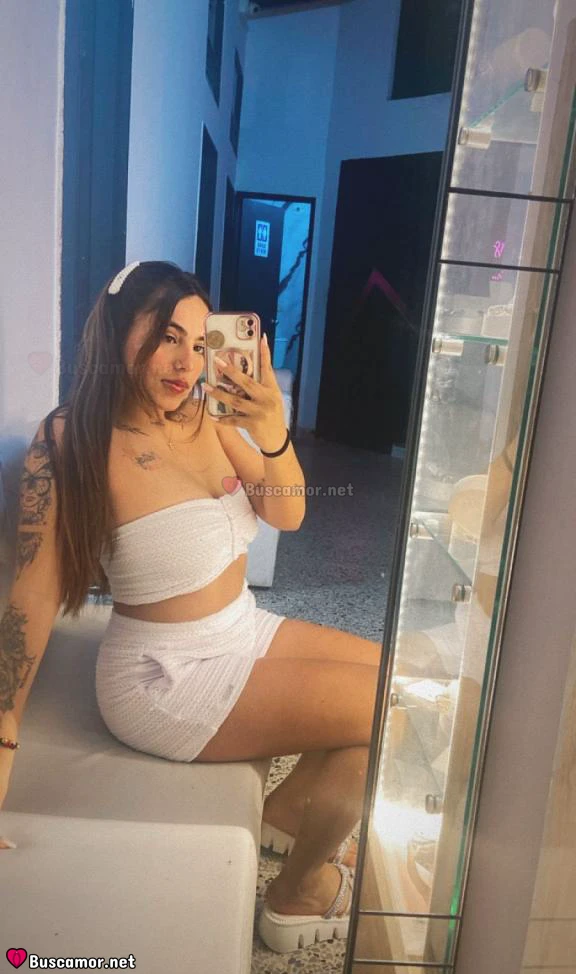 678779475 - SOY UNA CHICA AMABLE Y SIMPÁTICA.
