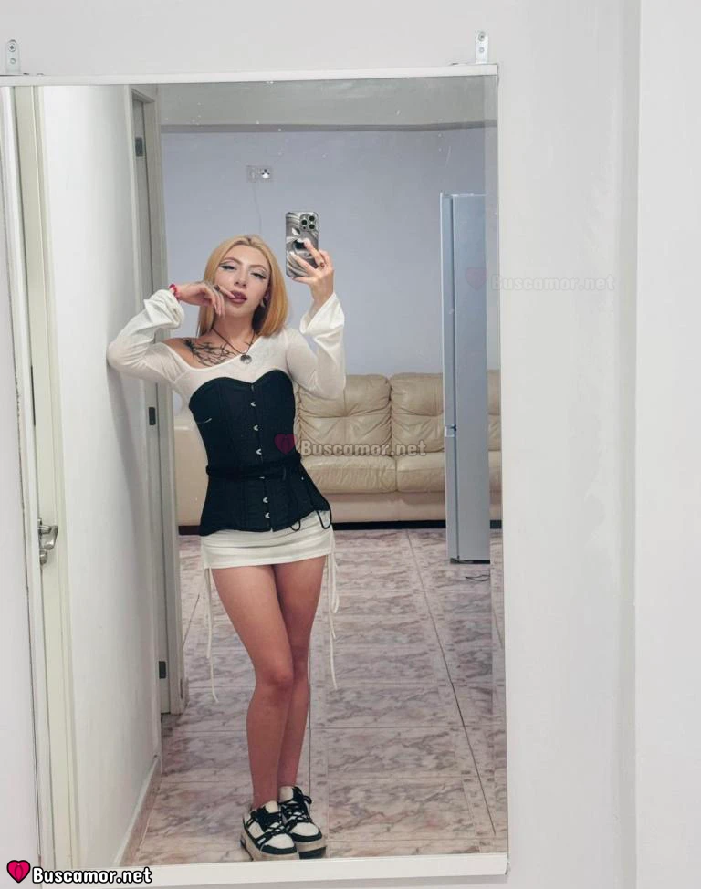 631135899 - soy una chica divertida que busca momentos inolvidables en playa d en bossa 24 hrs