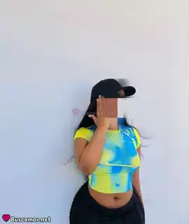 684714574 - Soy la nueva de 26 en la isla, buscando buena onda y risas.