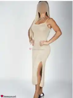 641868834 - soy tu chica ideal