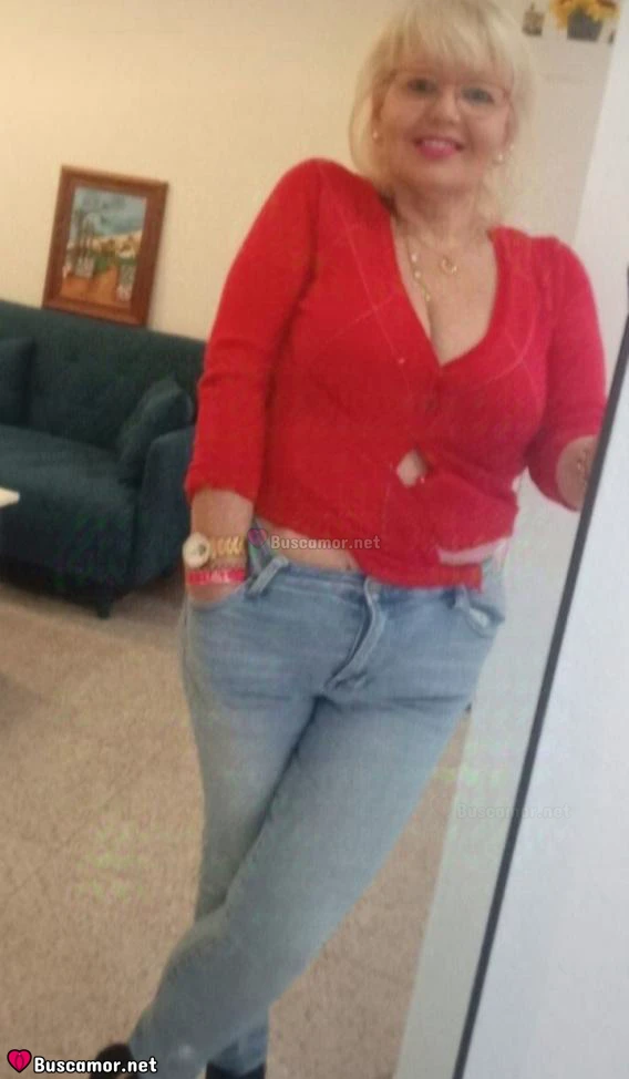 611280445 - Hola, soy Andrea.. busco videollamadas divertidas desde mesa y López..