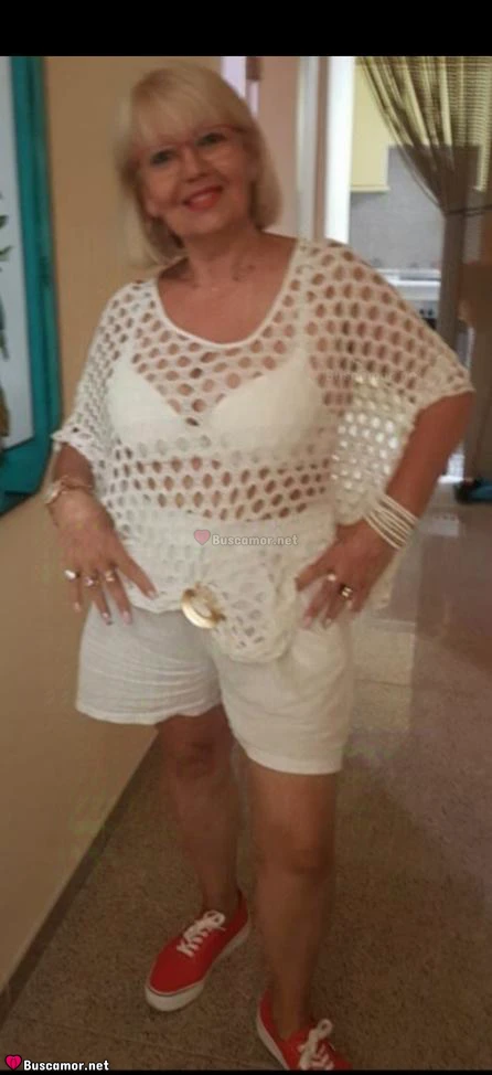 611280445 - Hola, soy Andrea.. busco videollamadas divertidas desde mesa y López..